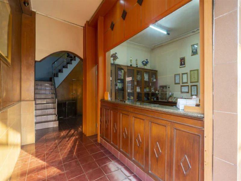 Super Oyo 3978 Hotel Danau Indah Бекасі Екстер'єр фото