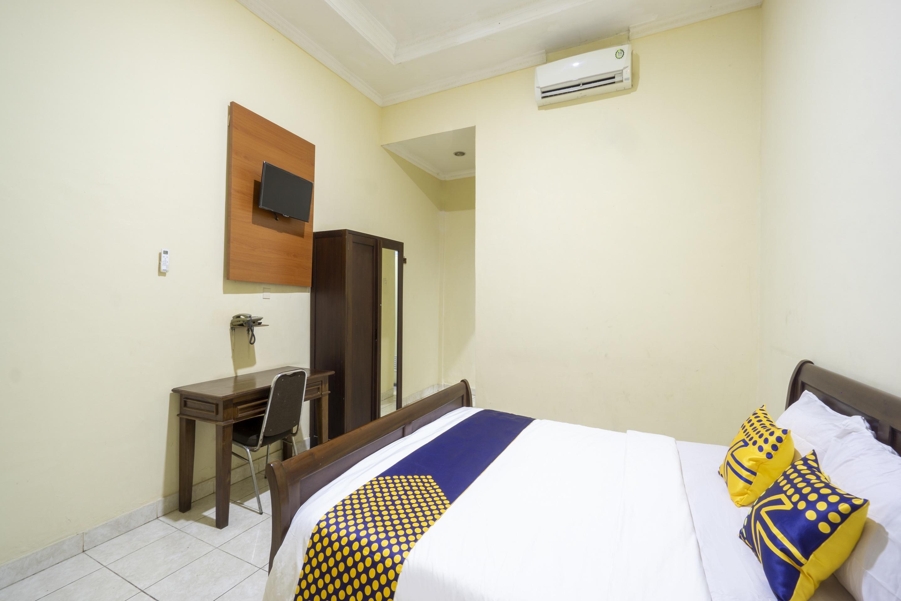 Super Oyo 3978 Hotel Danau Indah Бекасі Екстер'єр фото