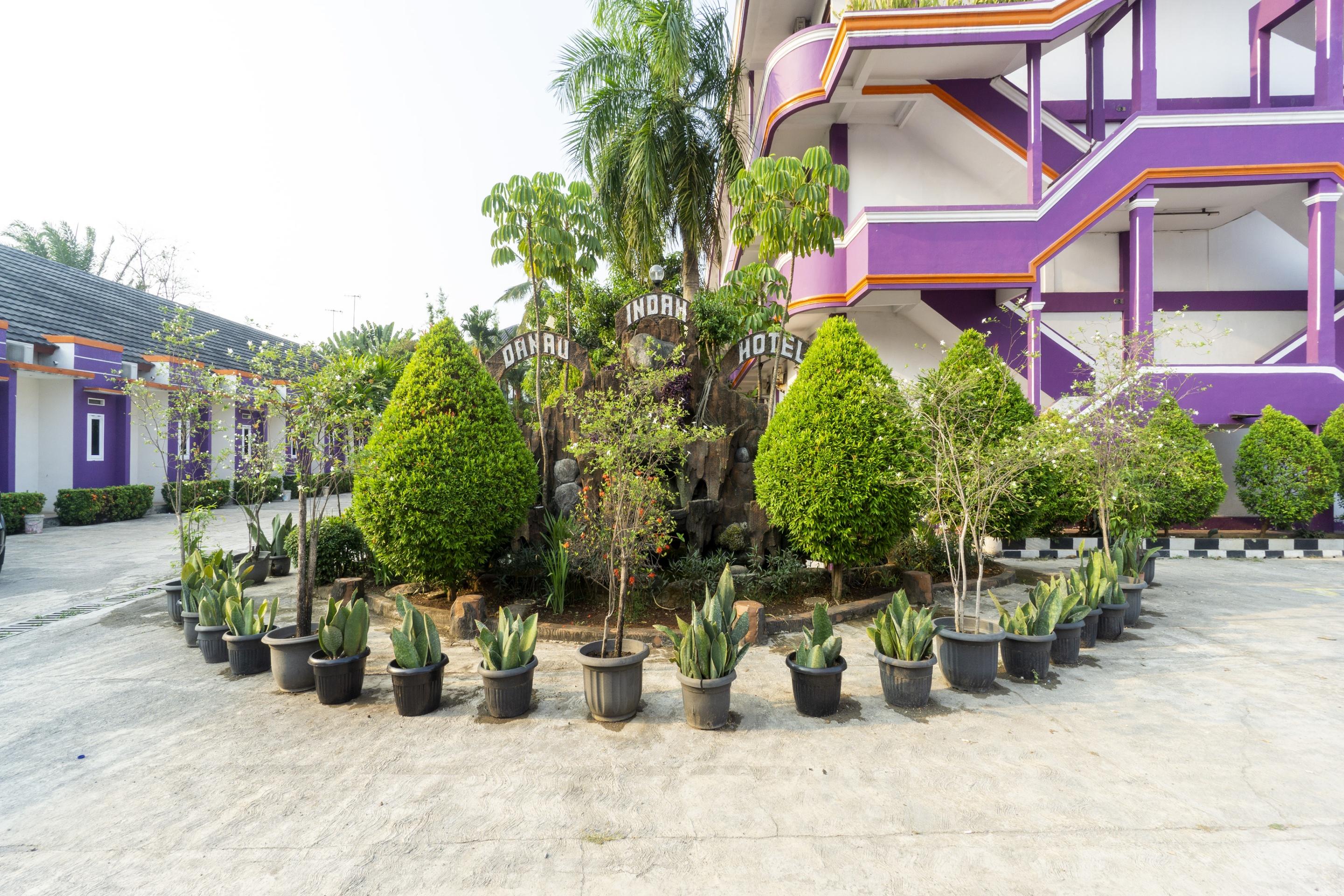 Super Oyo 3978 Hotel Danau Indah Бекасі Екстер'єр фото